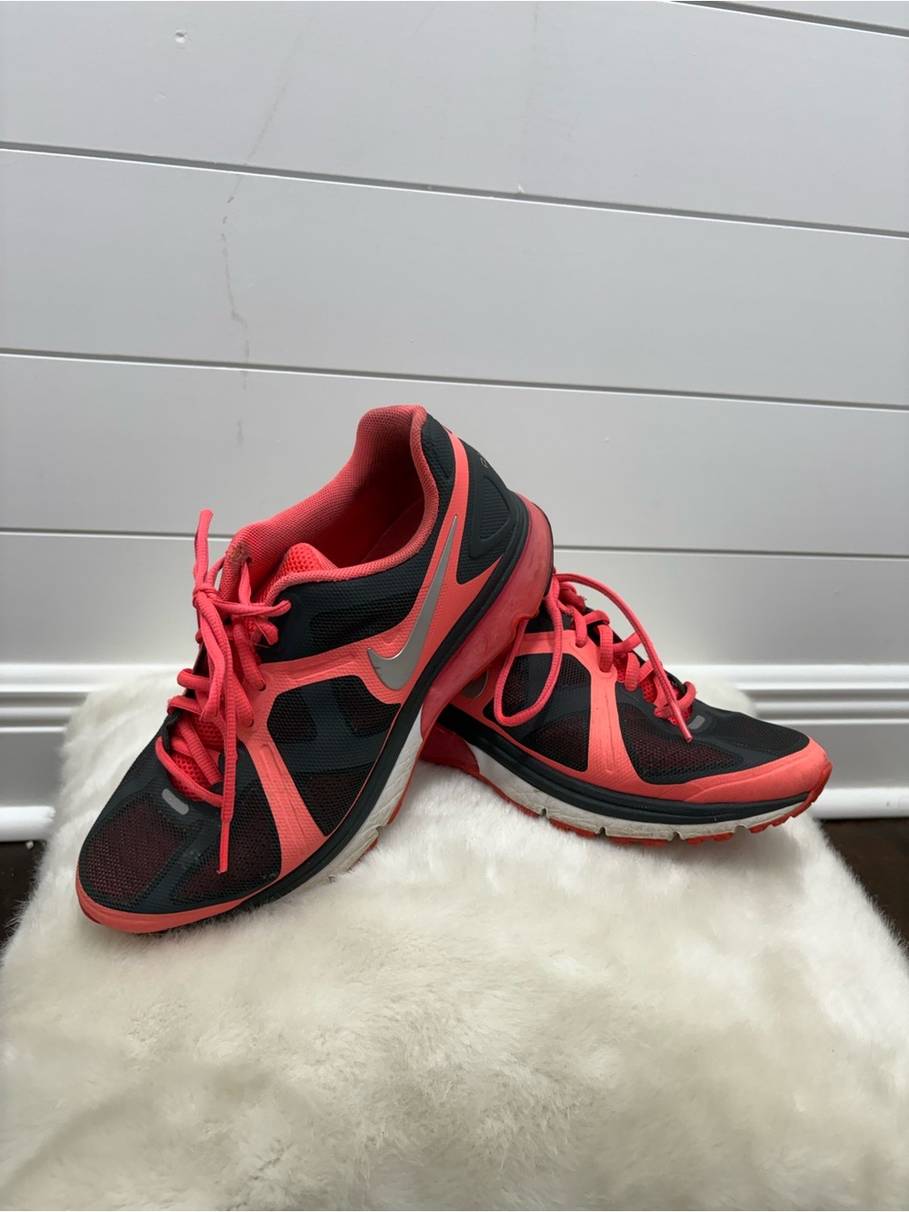Nike Women's Black and Coral Training Sneakers